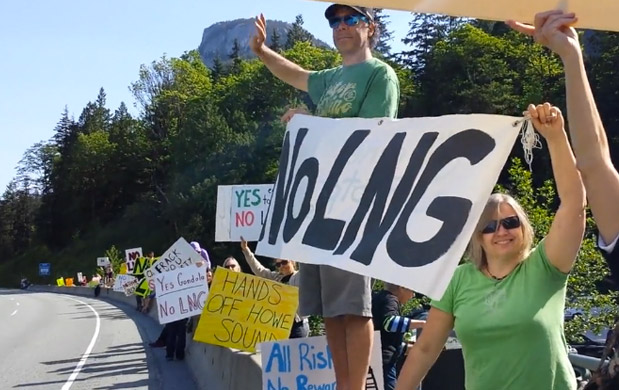Citizens line the Sea to Sky Highway to protest Woodfibre LNG (My Sea to Sky)
