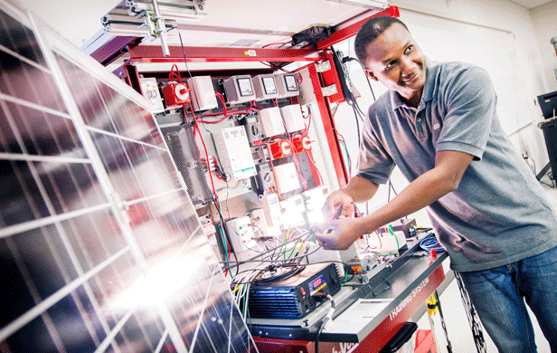 Solar installation class (Haggerston Community College/Flickr CC licence)